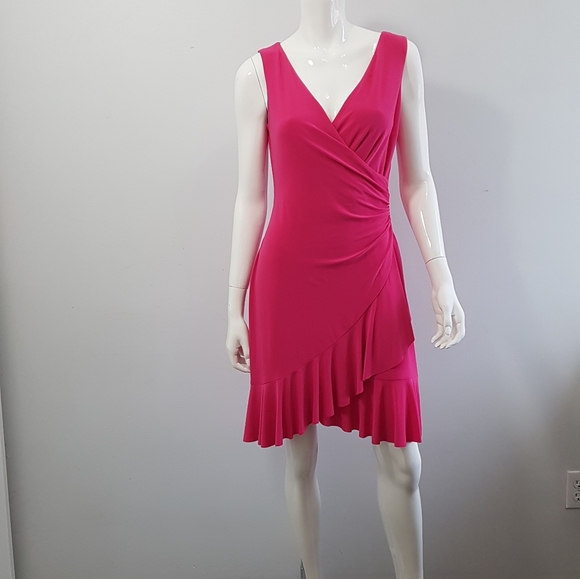 Short Mid-High Pink With A Crossover Ruffle Size 6 (K) - Picture 2 of 3